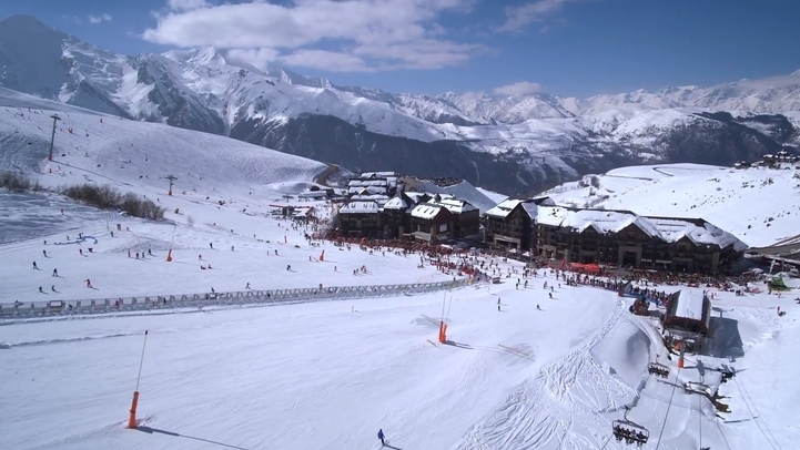 photo de Peyragudes l'hiver depuis les pistes